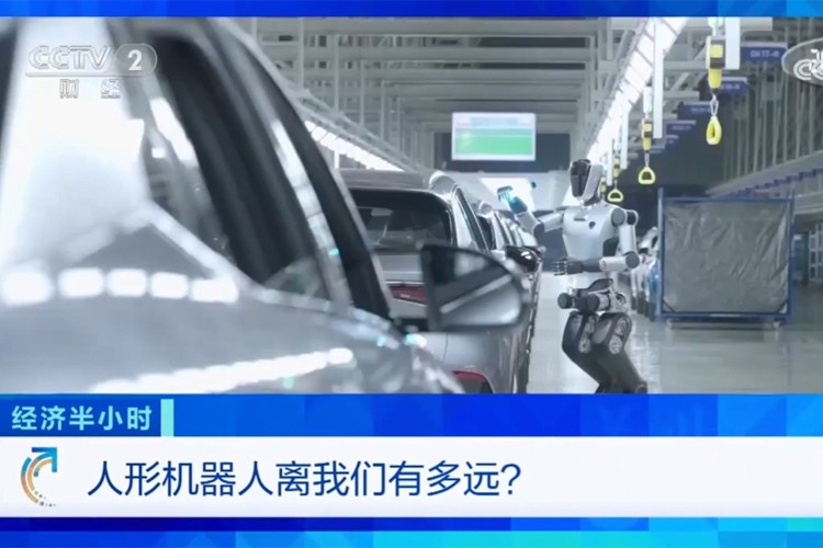 中央电视台《经济半小时》栏目对盛世集团ssgroup机器人的专题报道